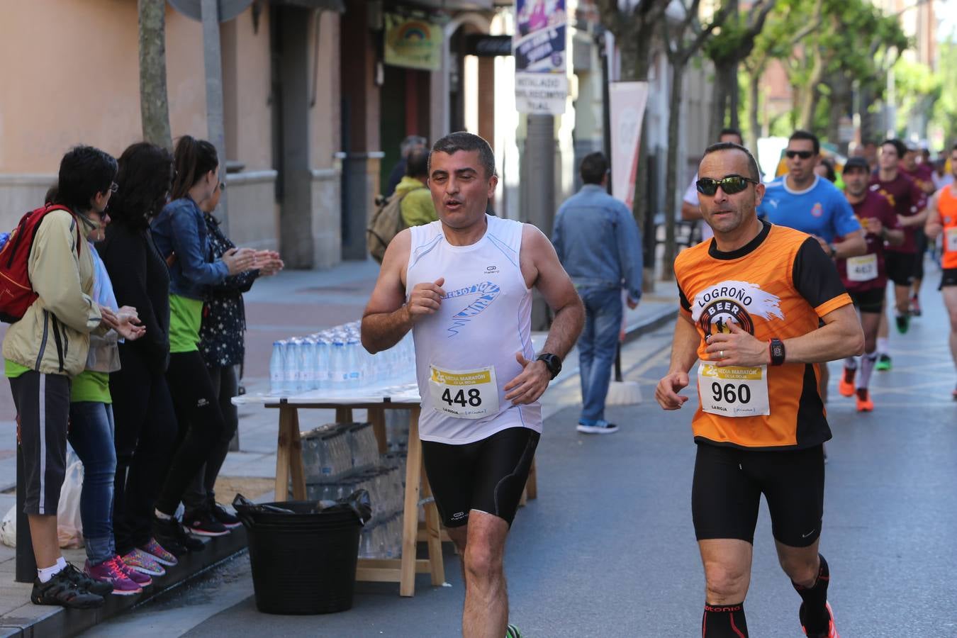 Una fiesta a todo ritmo por las calles de Logroño (IV)