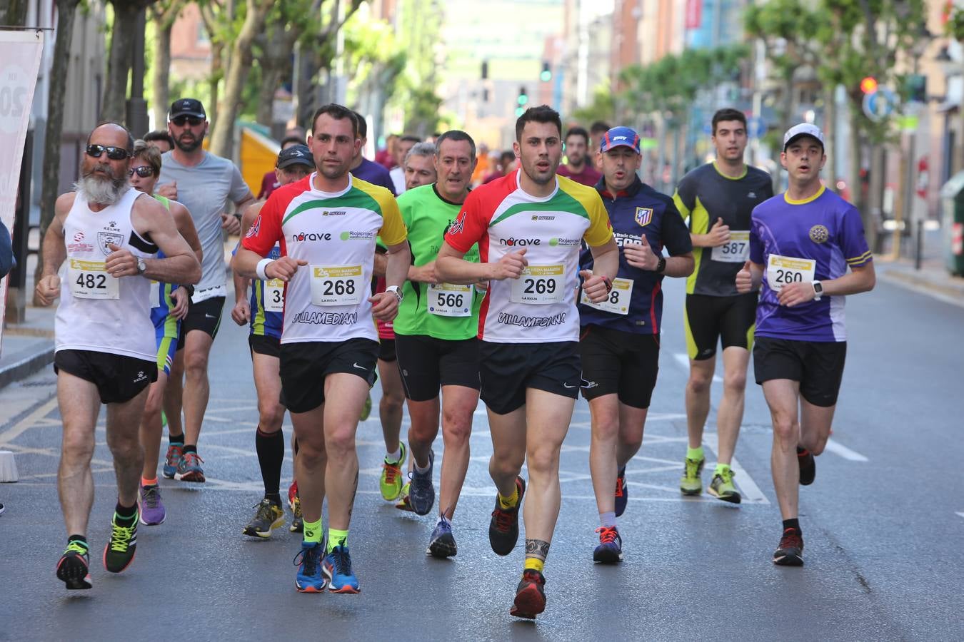 Una fiesta a todo ritmo por las calles de Logroño (IV)