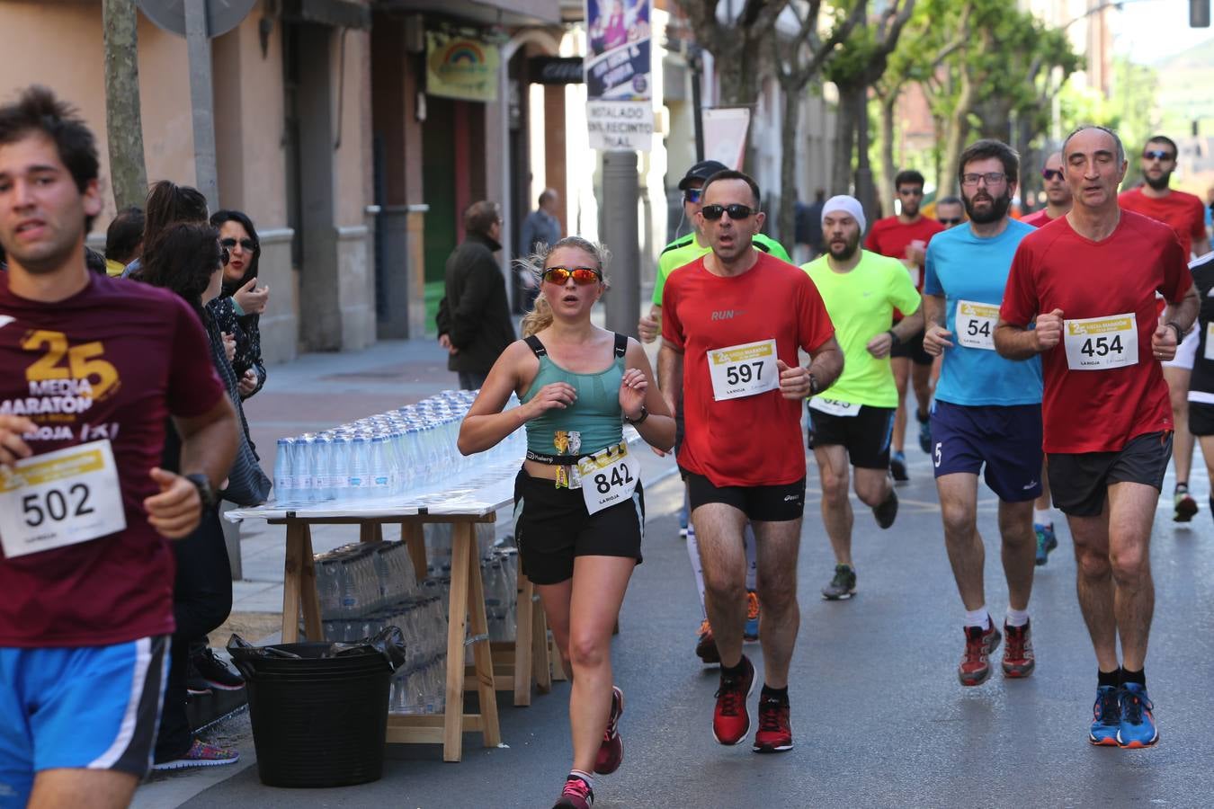 Una fiesta a todo ritmo por las calles de Logroño (IV)