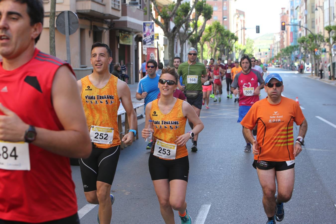 Una fiesta a todo ritmo por las calles de Logroño (V)