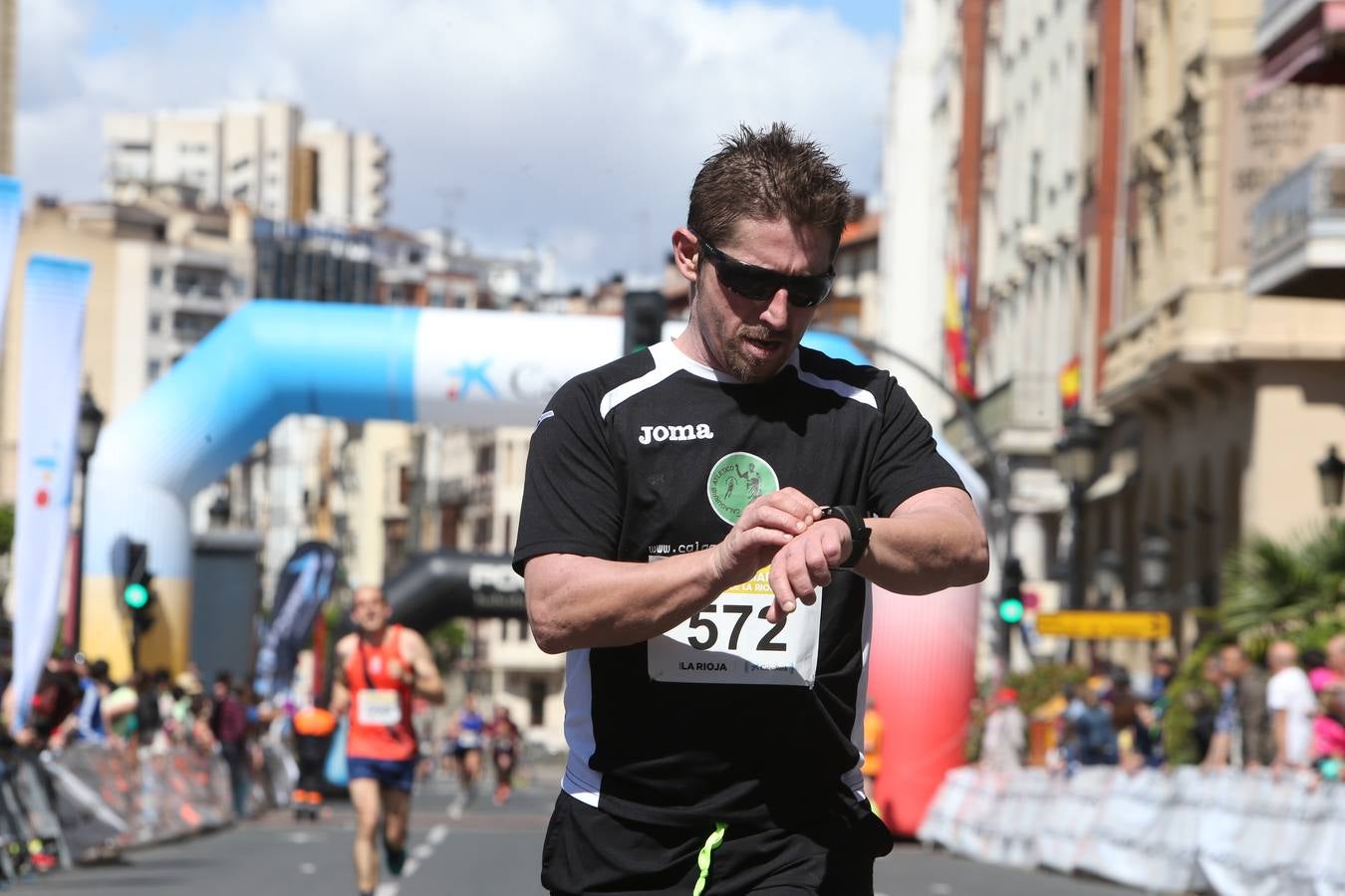 El gran momento de la llegada (IV)