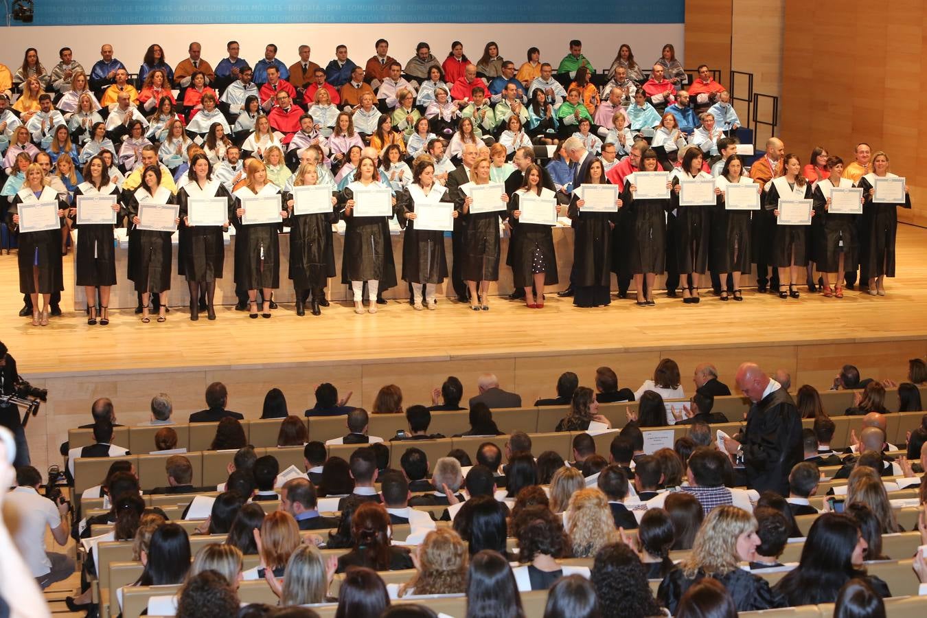 Graduación de la UNIR en Logroño (2)