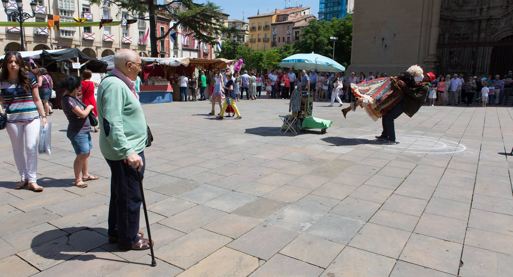 San Bernabé se vive en la calle