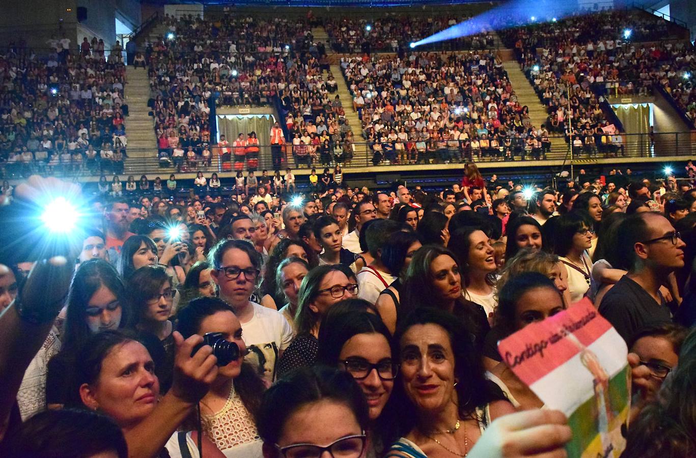 Malú reina en el Palacio de los Deportes