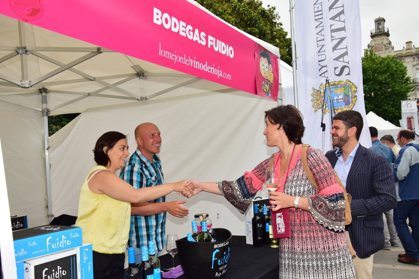 El Riojano, Joven y Fresco se prepara para la llegada de los amantes del vino en Santander