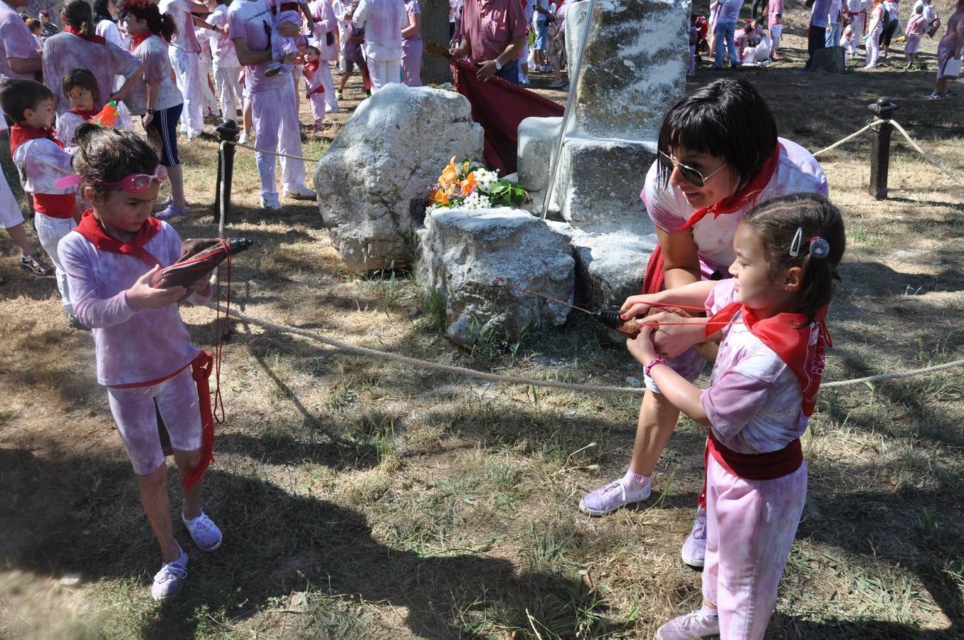 Los niños disfrutan de la Batalla del Vino Infantil