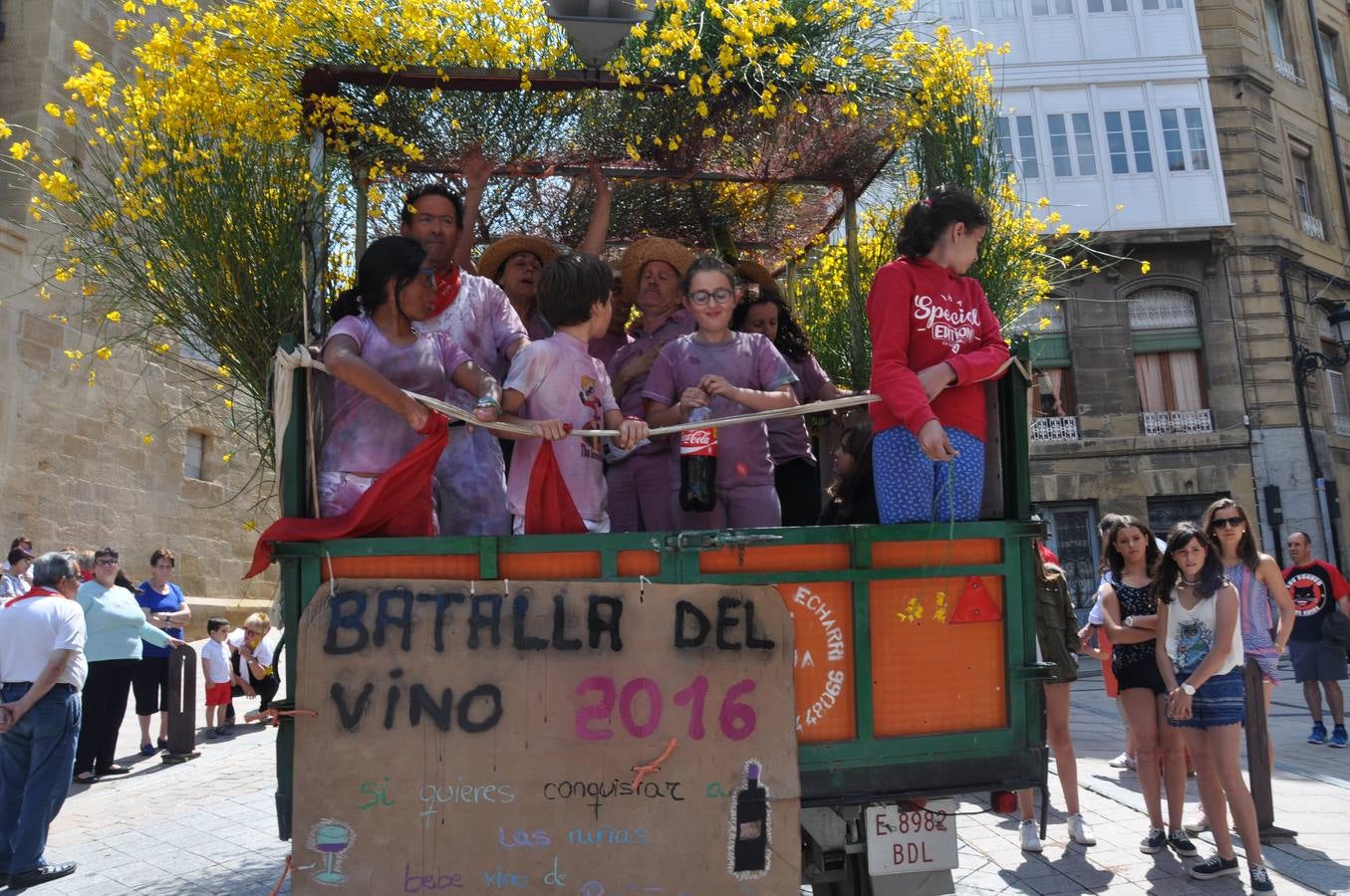 Las Vueltas en Haro y el almuerzo tras la Batalla del Vino