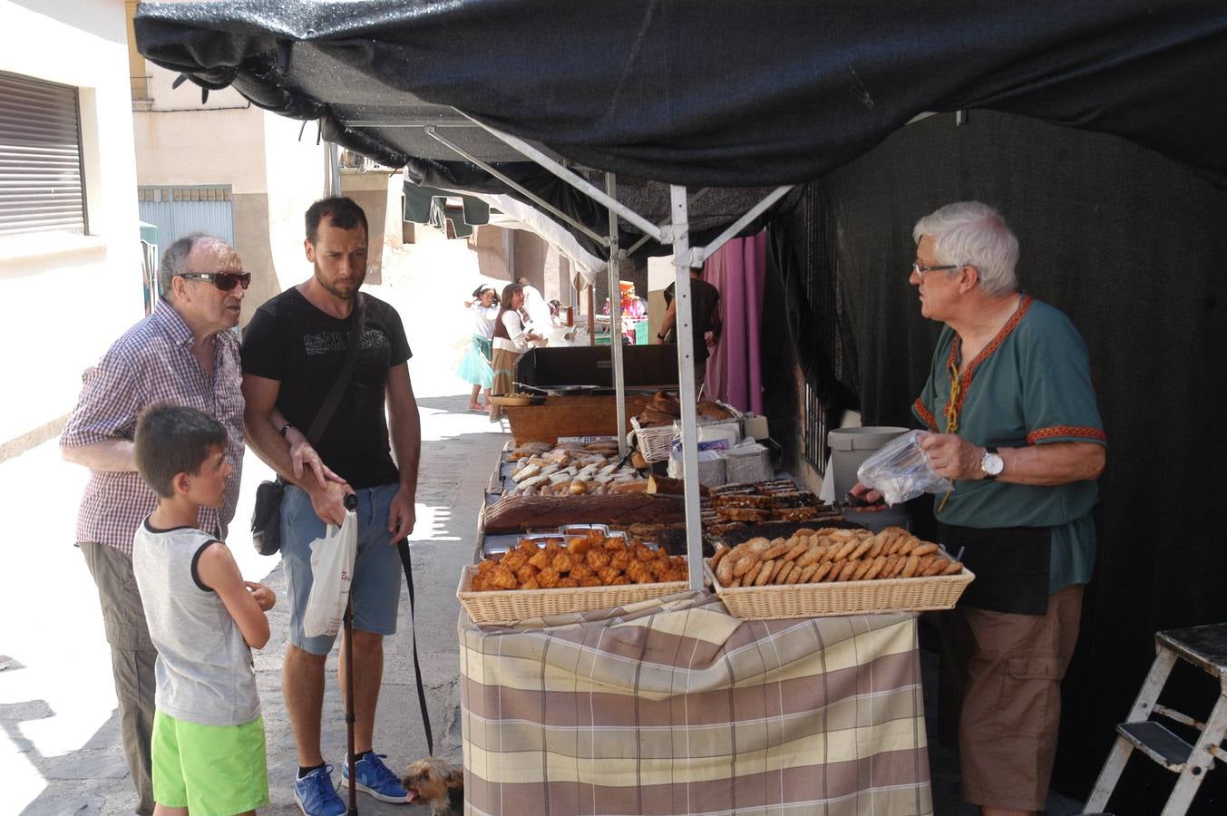Primera jornada de la VI feria de las Tres Culturas en Cervera
