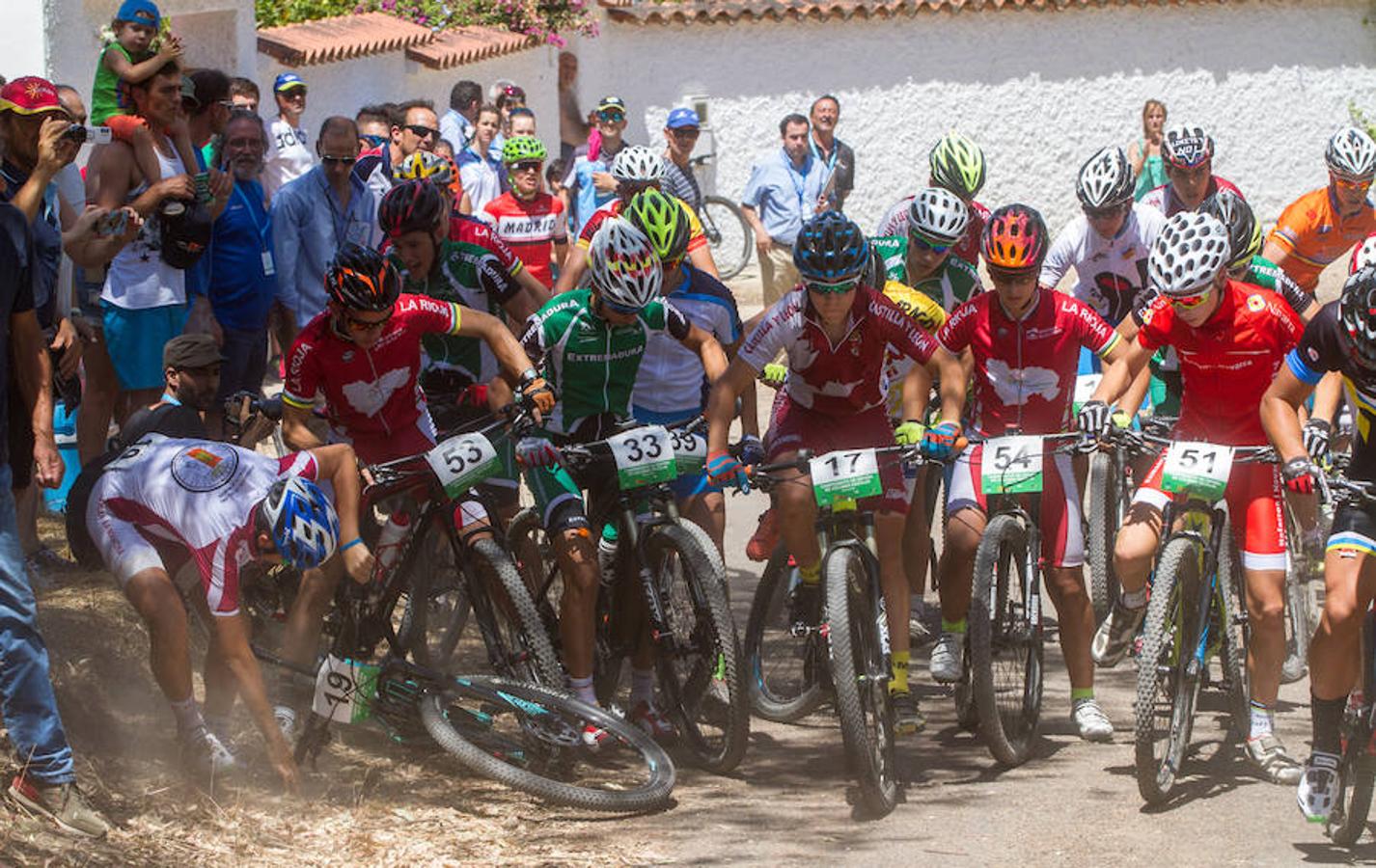 Los riojanos compiten en el Nacional de ciclismo (I)