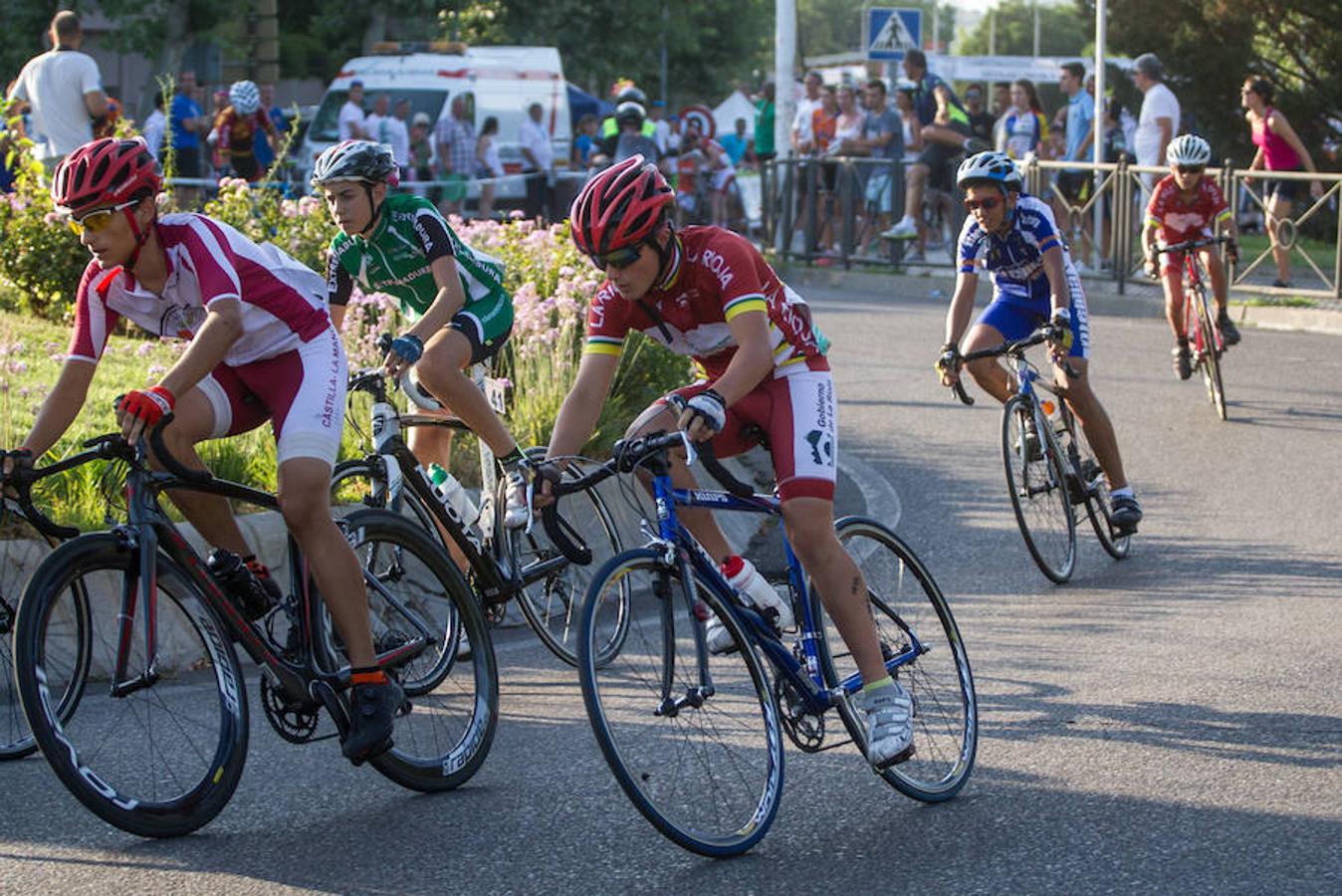 Los riojanos compiten en el Nacional de ciclismo (II)