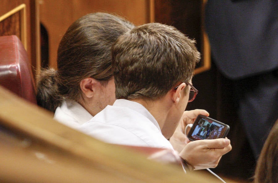 Un arranque de legislatura discreto y sin espectáculo