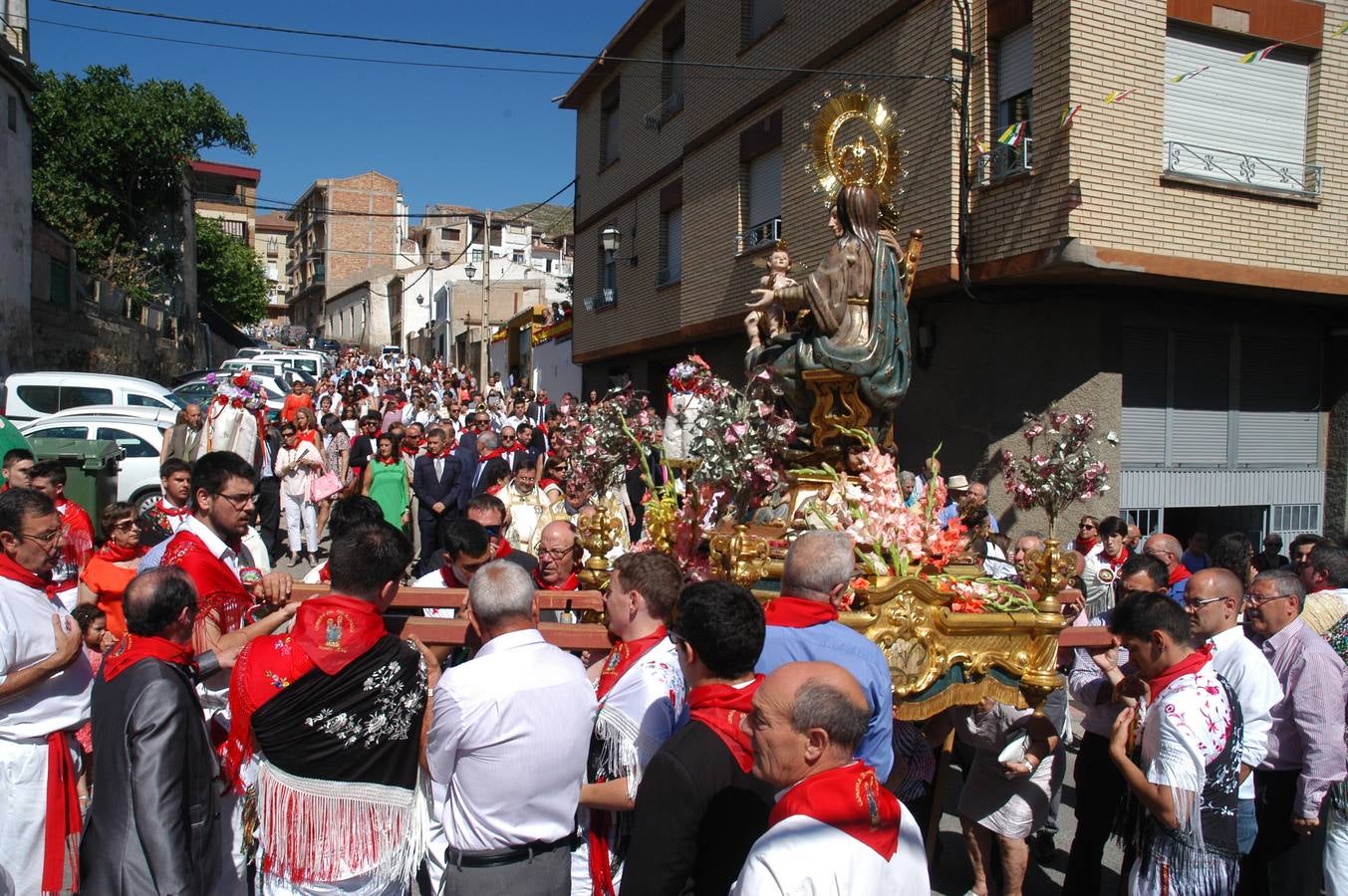 Cervera honra a Santa Ana