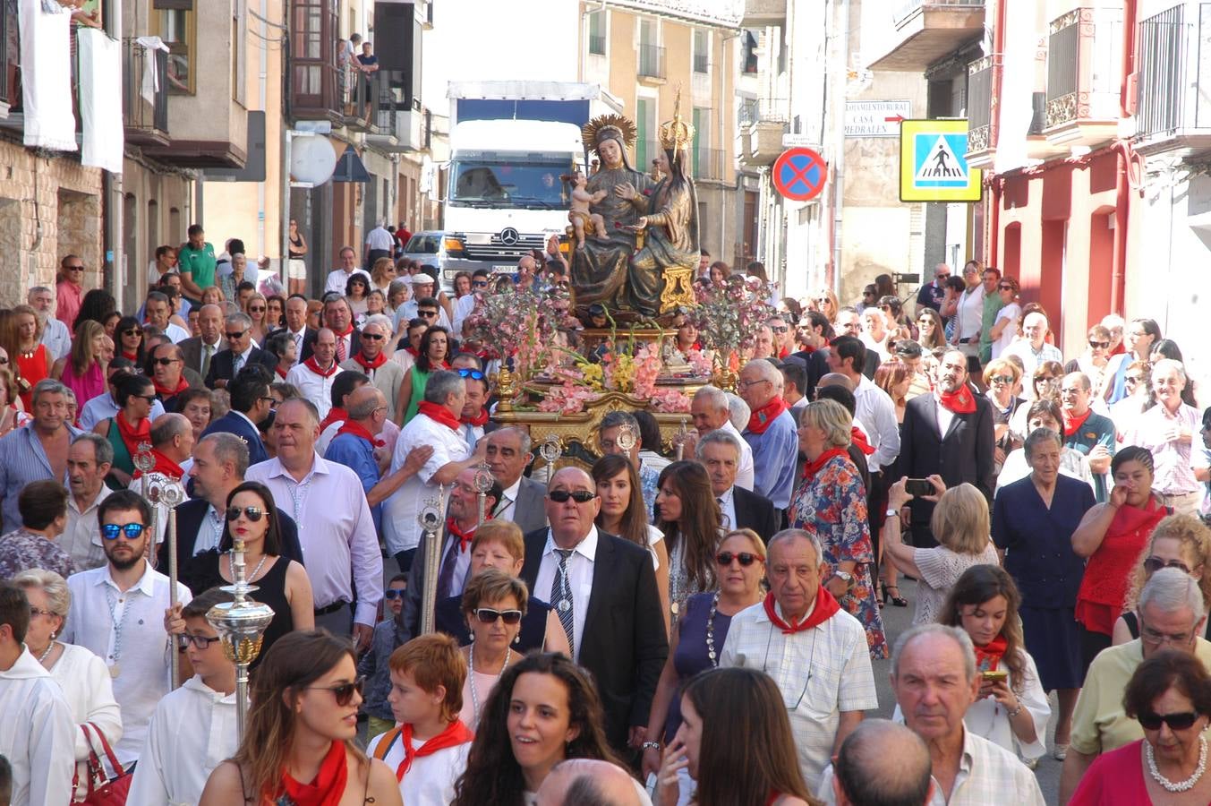 Cervera honra a Santa Ana