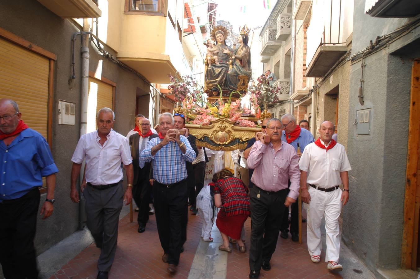 Cervera honra a Santa Ana