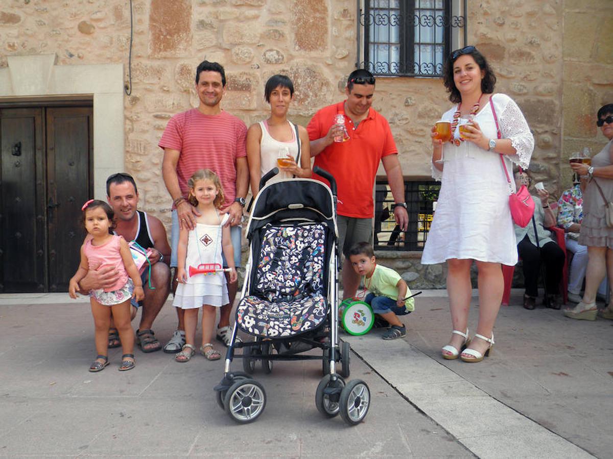 Tricio celebra su tradicional carrera de burros