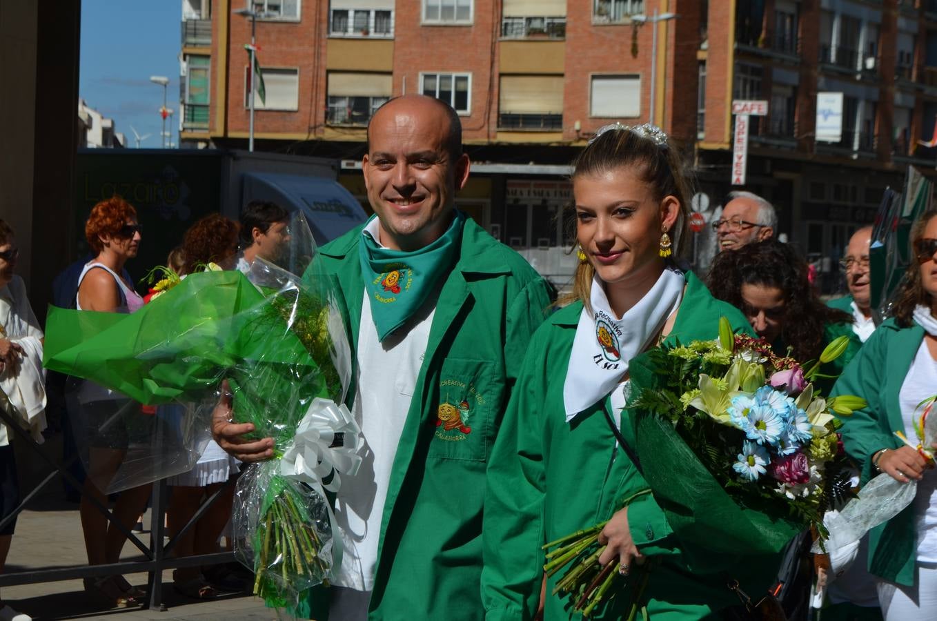 Calahorra se vuelca con la Ofrenda de Flores