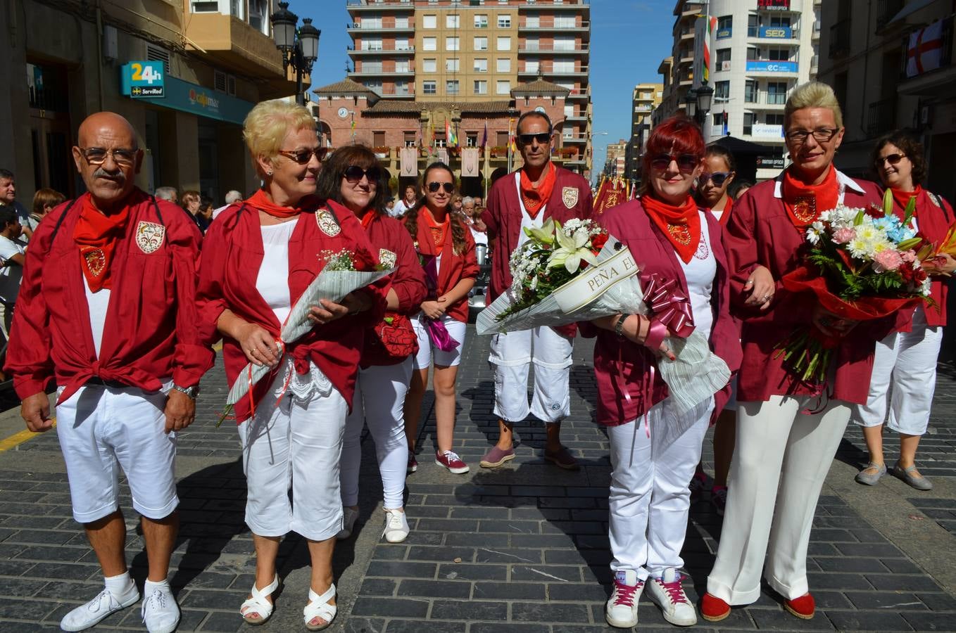 Calahorra se vuelca con la Ofrenda de Flores