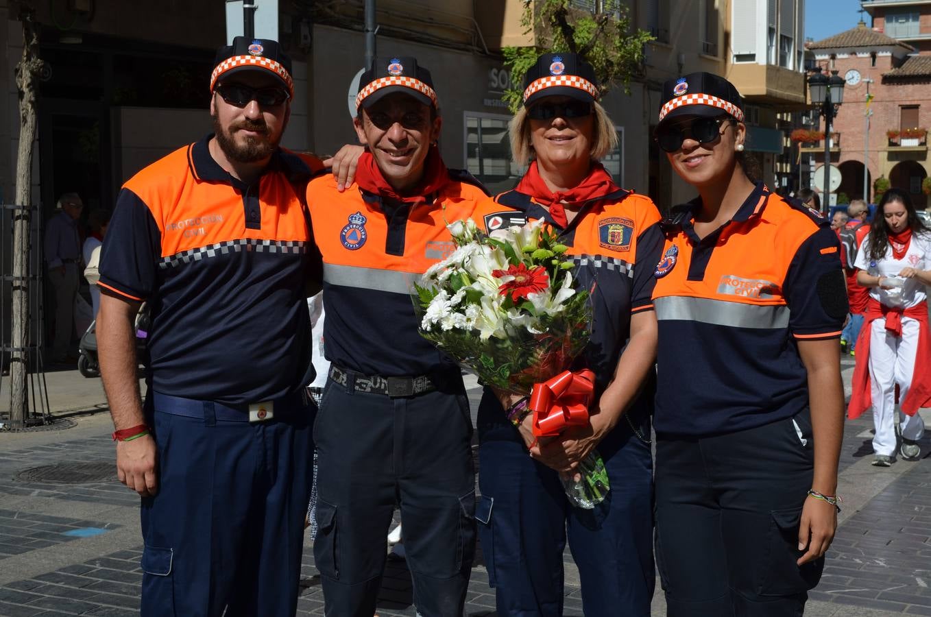 Calahorra se vuelca con la Ofrenda de Flores