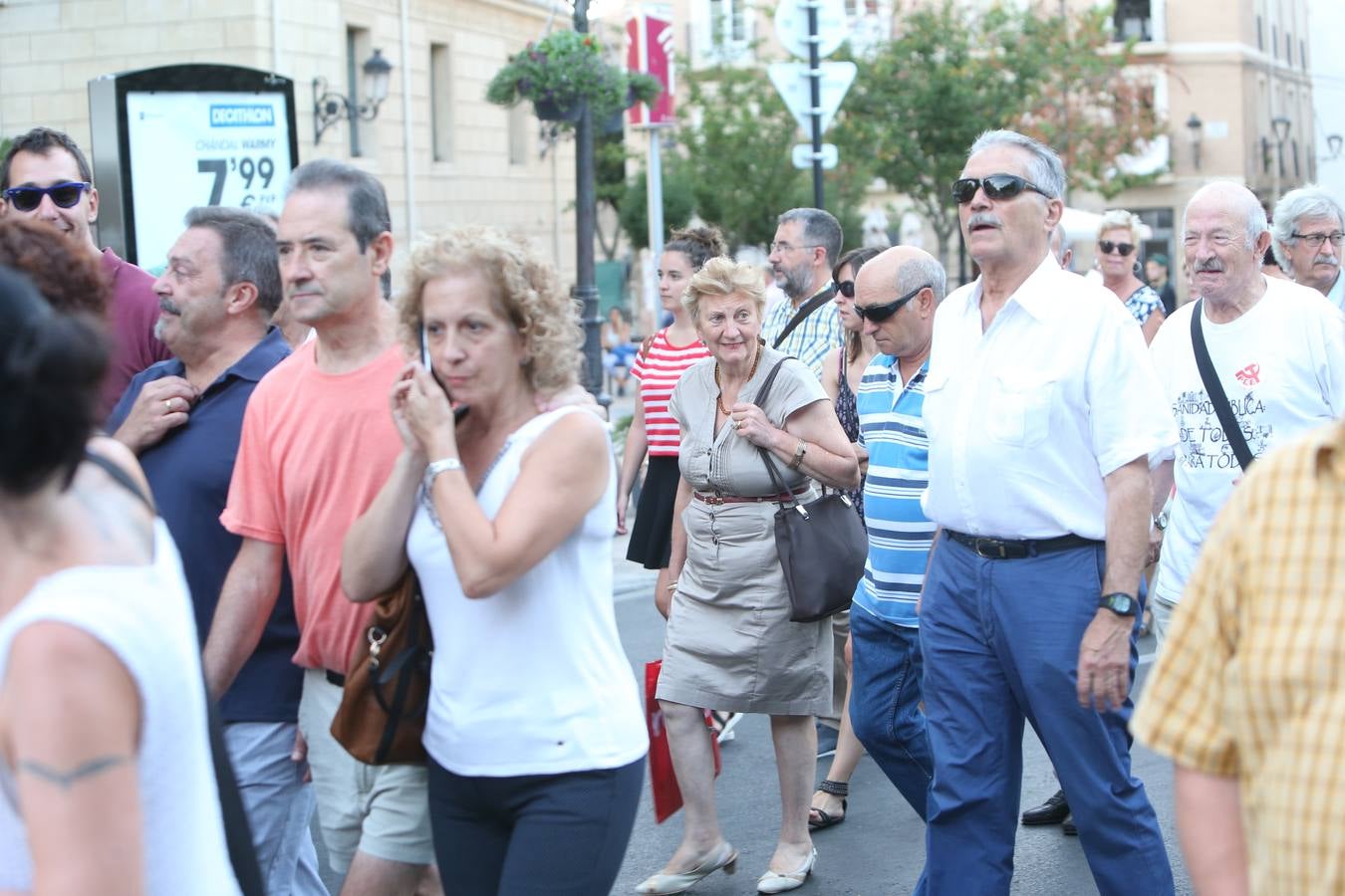 Manifestación para exigir el mantenimiento de la gratuidad en el parking del San Pedro