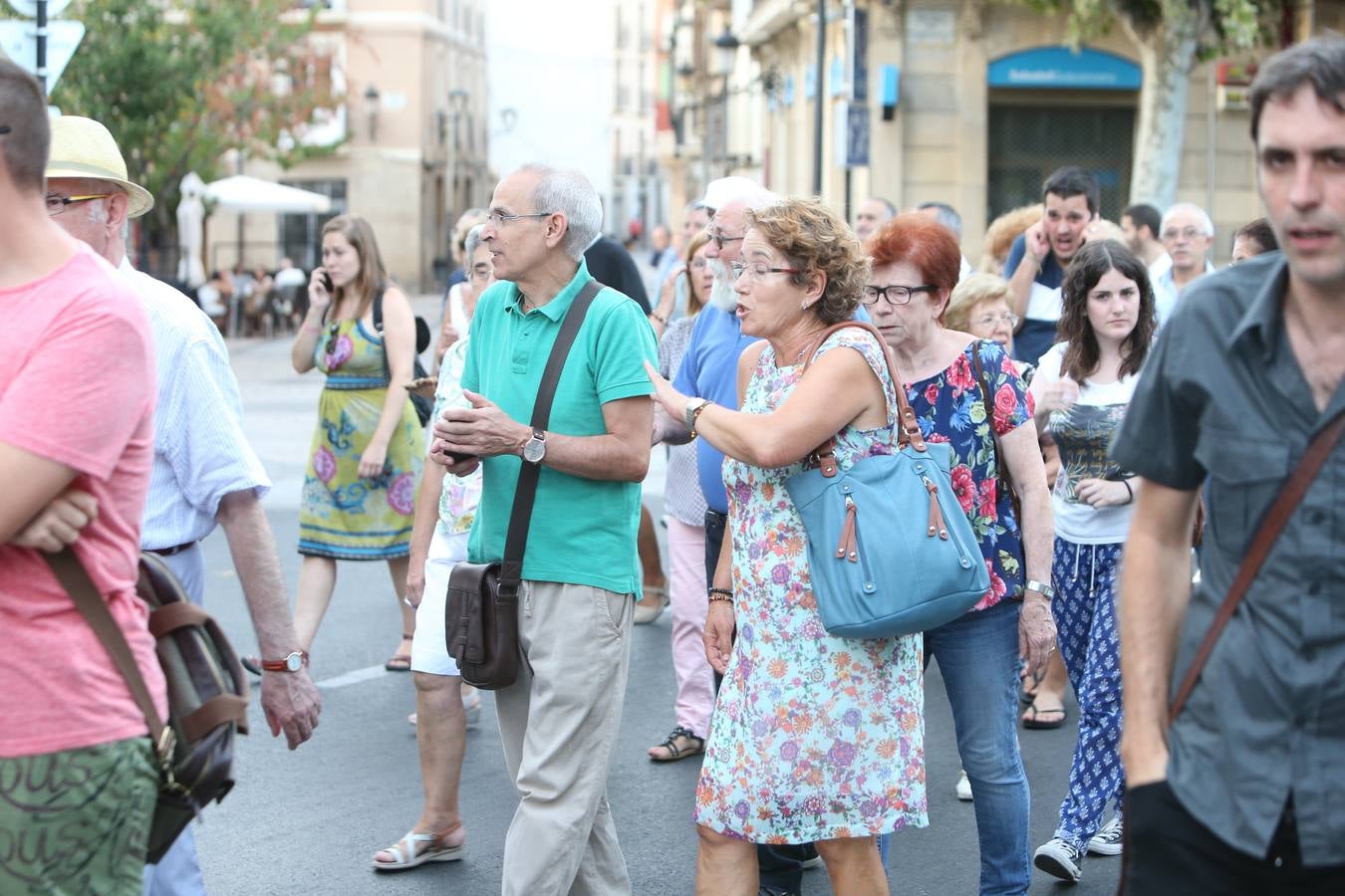 Manifestación para exigir el mantenimiento de la gratuidad en el parking del San Pedro