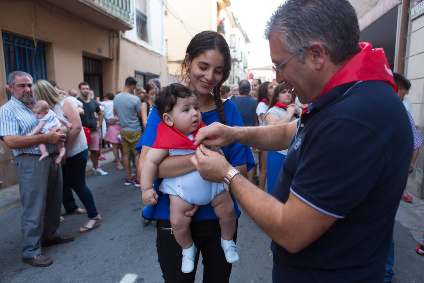 Murillo lanza el cohete y celebra la imposición de pañuelos