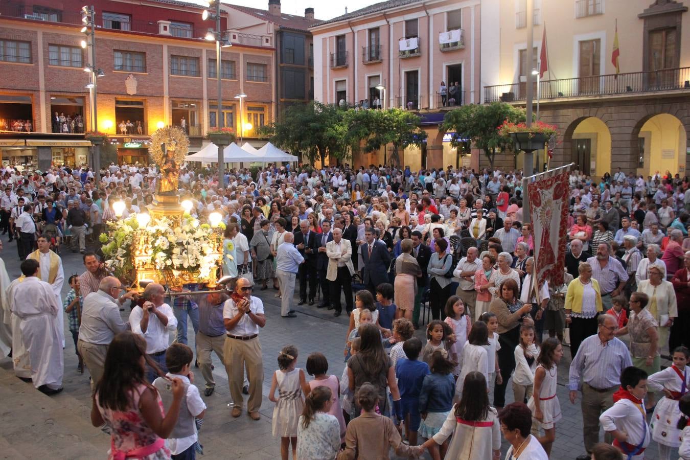 Día grande por la virgen del Burgo en Alfaro