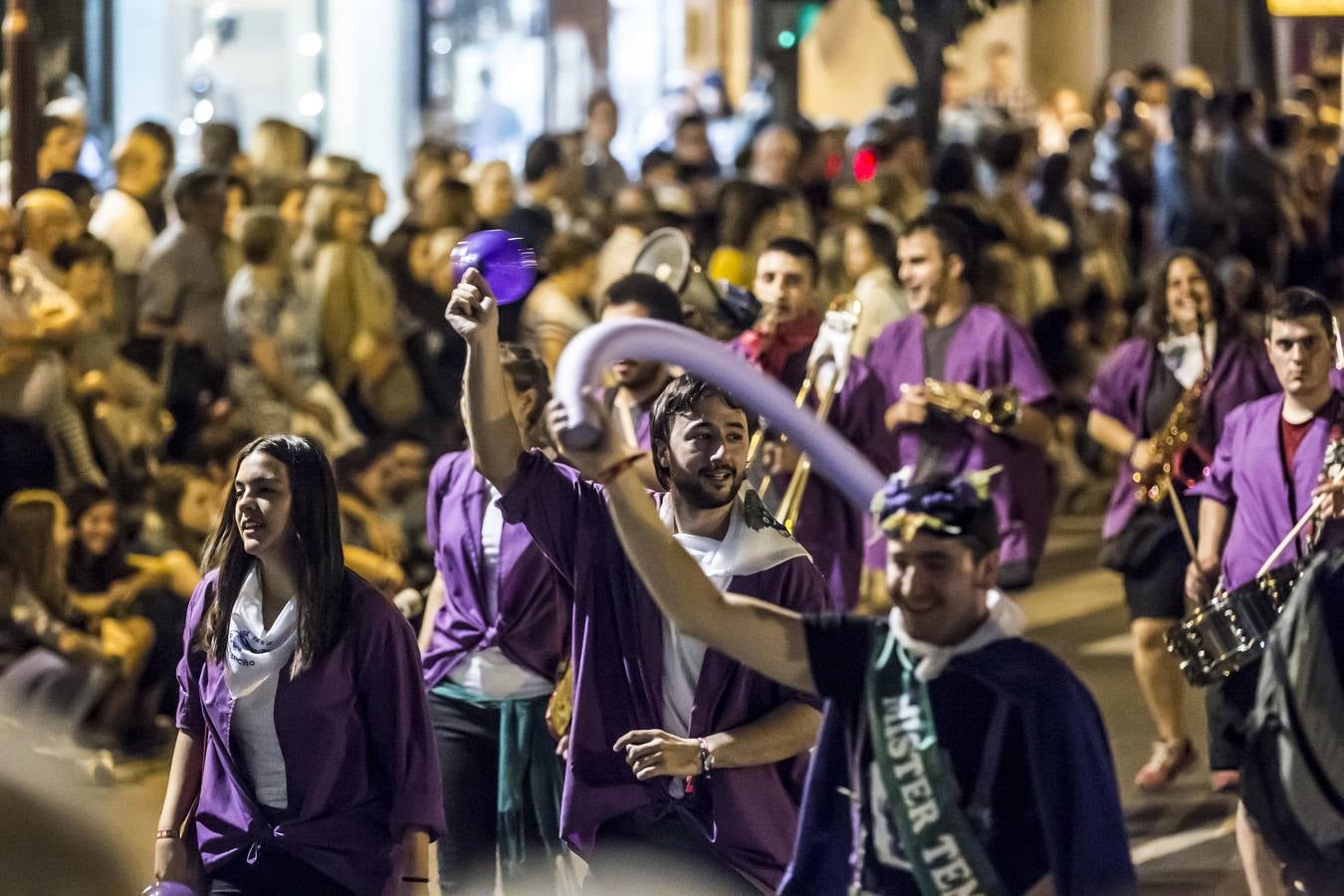 Volcados con las carrozas