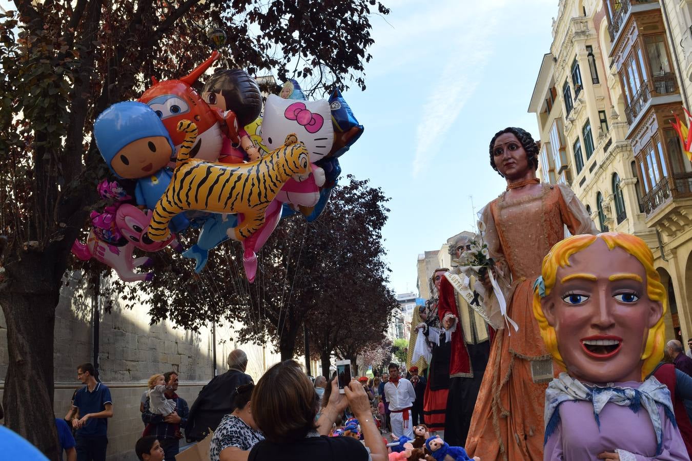 Ambiente festivo hasta el final