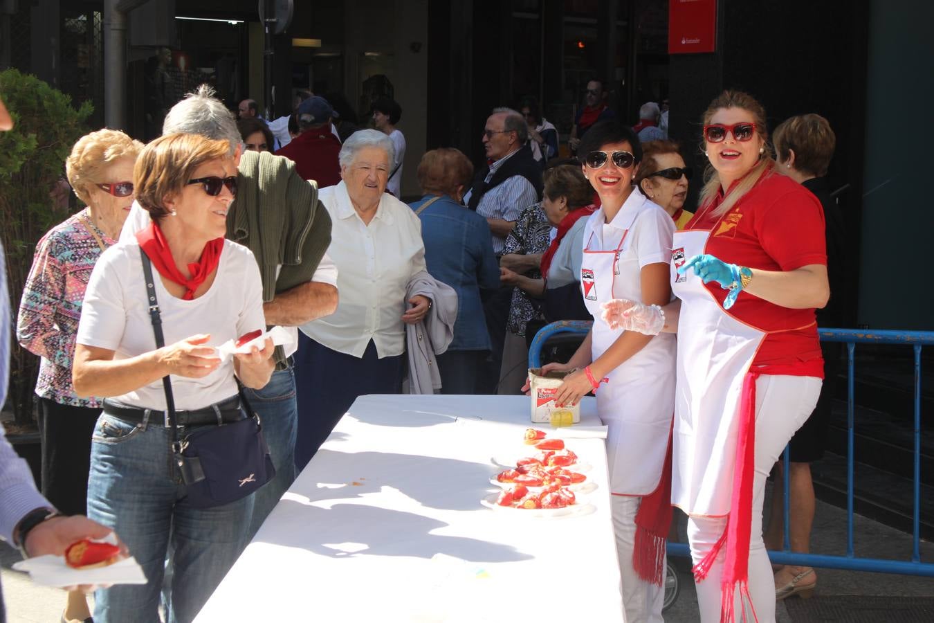 Arnedo se lanza a la calle en el tercer día de fiestas