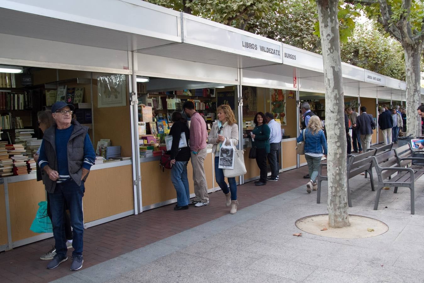 Arranca la Feria del Libro Antiguo y de Ocasión de Logroño