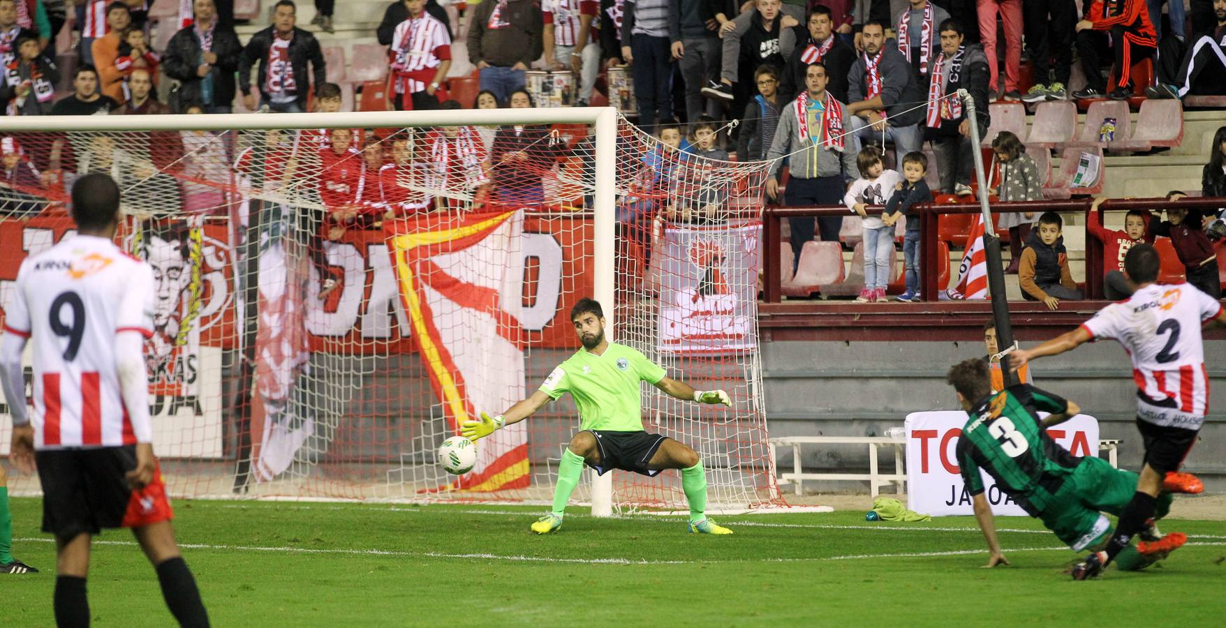 El partido UDL-Sestao: emoción entre el público y los gestos del equipo riojano