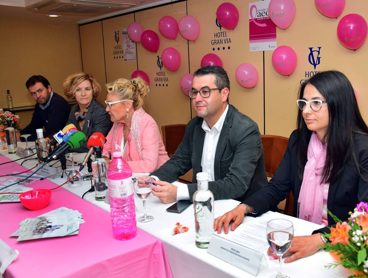 Logroño, su comercio y los ciudadanos se vuelcan con el Día del Cáncer de Mama