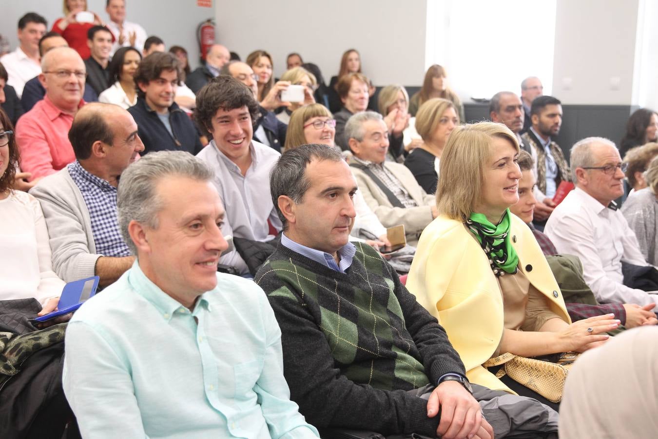 Día de graduación en la Facultad de Ciencias Empresariales de la UR