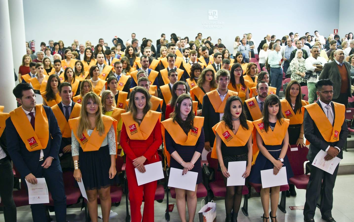 Día de graduación en la Facultad de Ciencias Empresariales de la UR