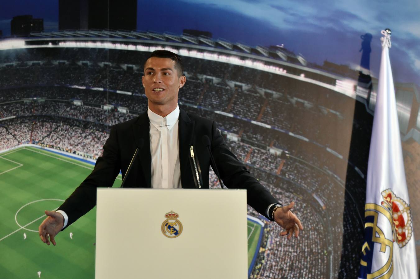 La renovación de Cristiano, en imágenes