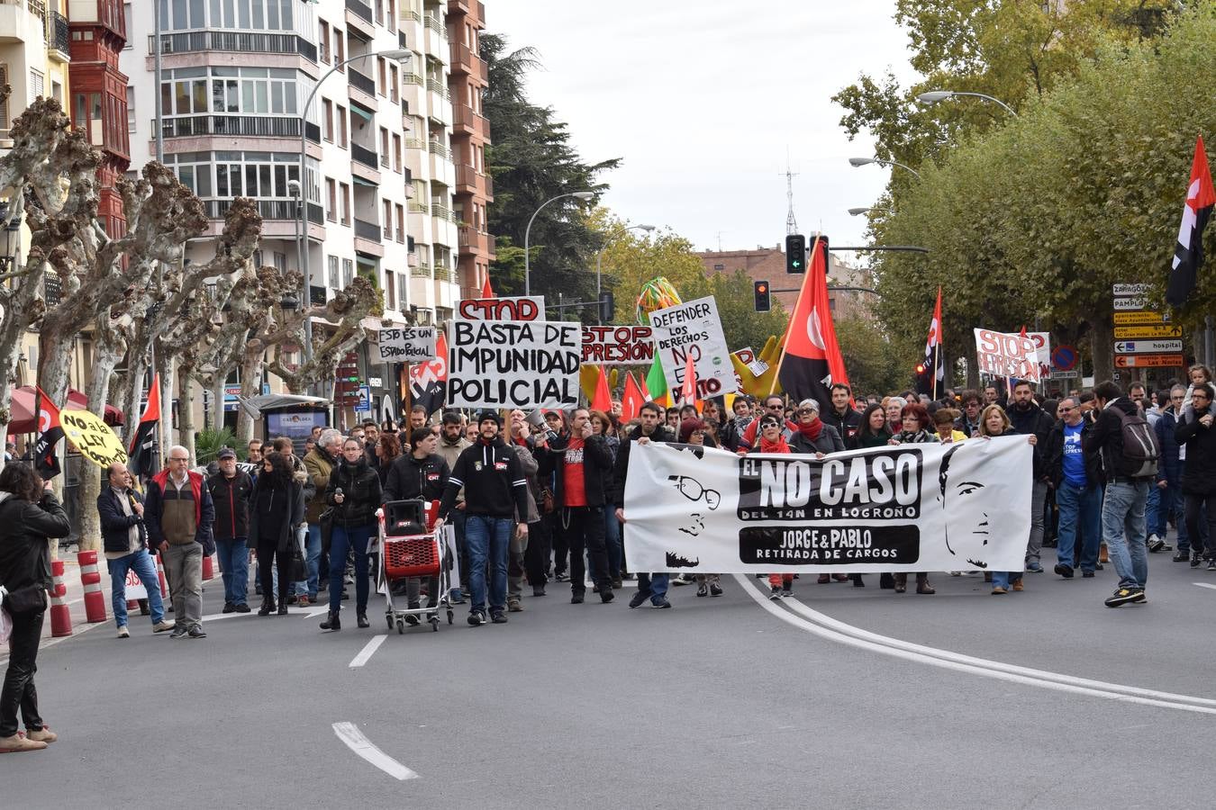 Unas 300 personas se manifiestan por el fin del proceso de los detenidos en el 14N