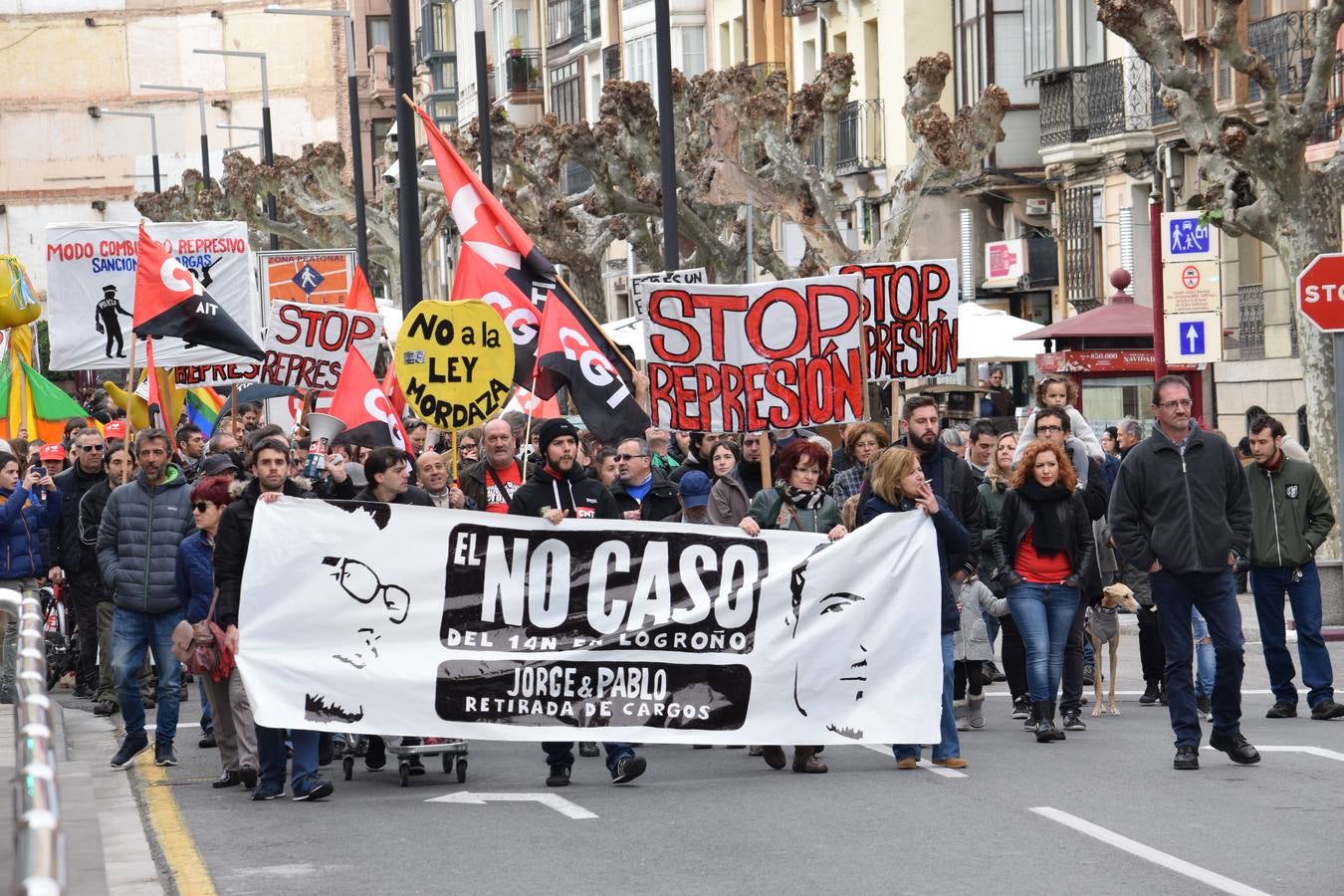 Unas 300 personas se manifiestan por el fin del proceso de los detenidos en el 14N