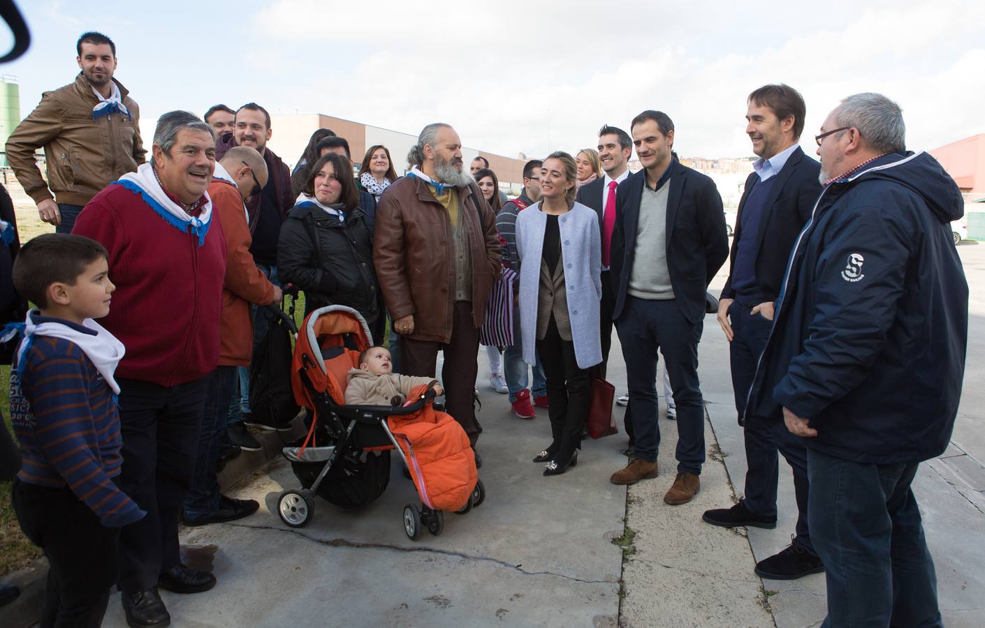 Julen Lopetegui recibe las &quot;llaves de oro del chamizo&quot; de la Peña Logroño