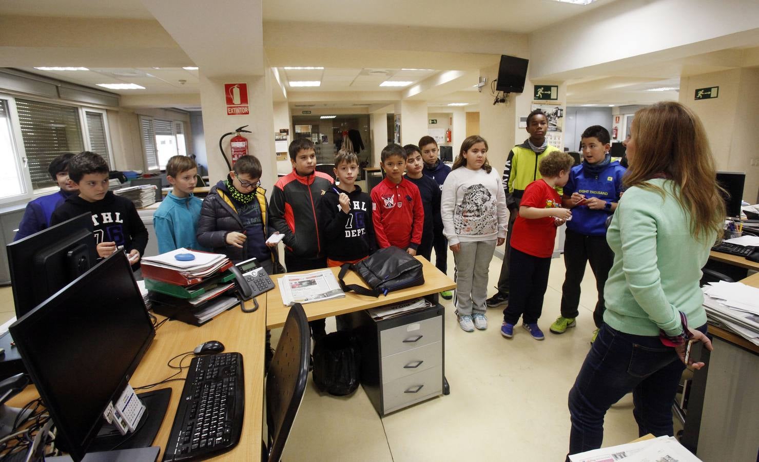 Los alumnos de 5º de Primaria del Colegio Salesianos Domingo Savio de Logroño visitan la multimedia de Diario LA RIOJA