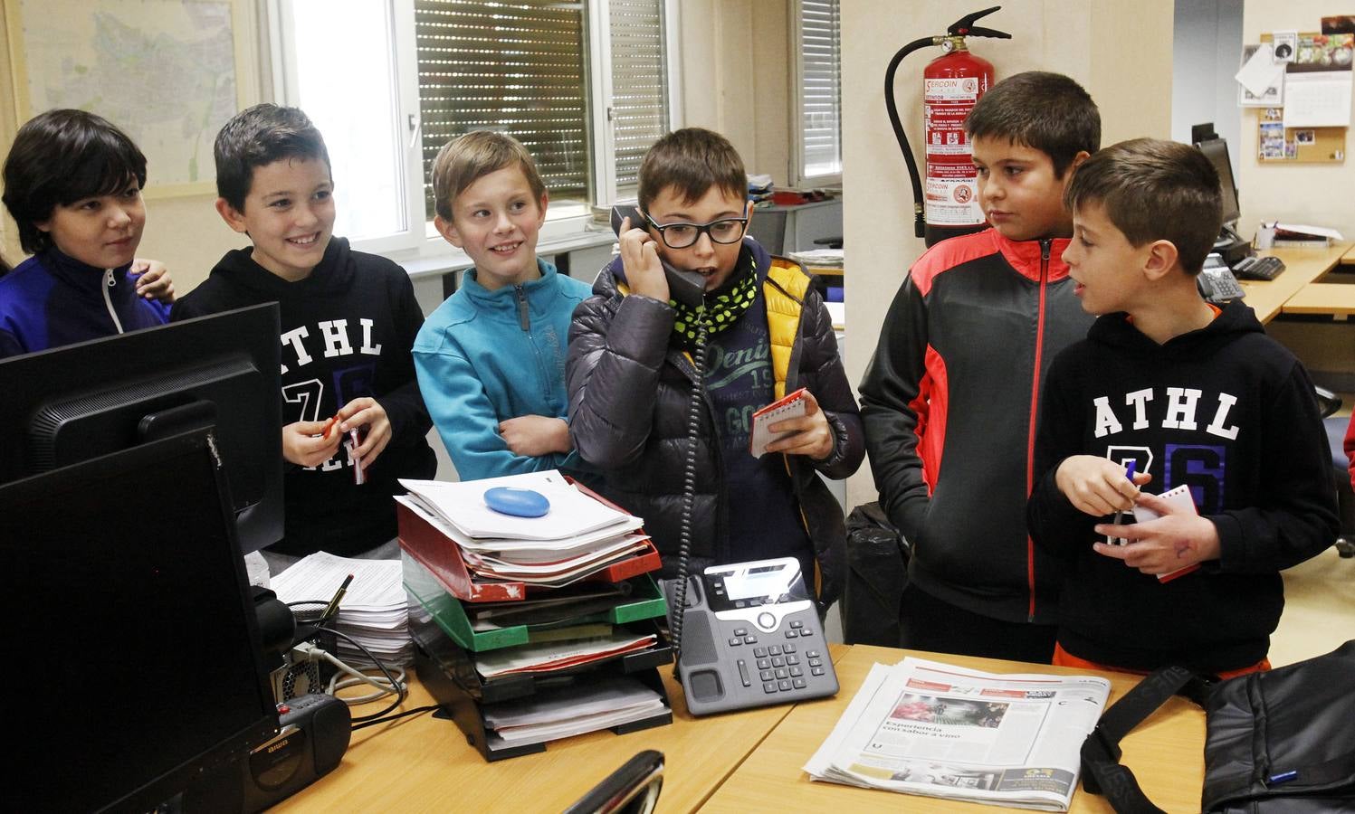 Los alumnos de 5º de Primaria del Colegio Salesianos Domingo Savio de Logroño visitan la multimedia de Diario LA RIOJA