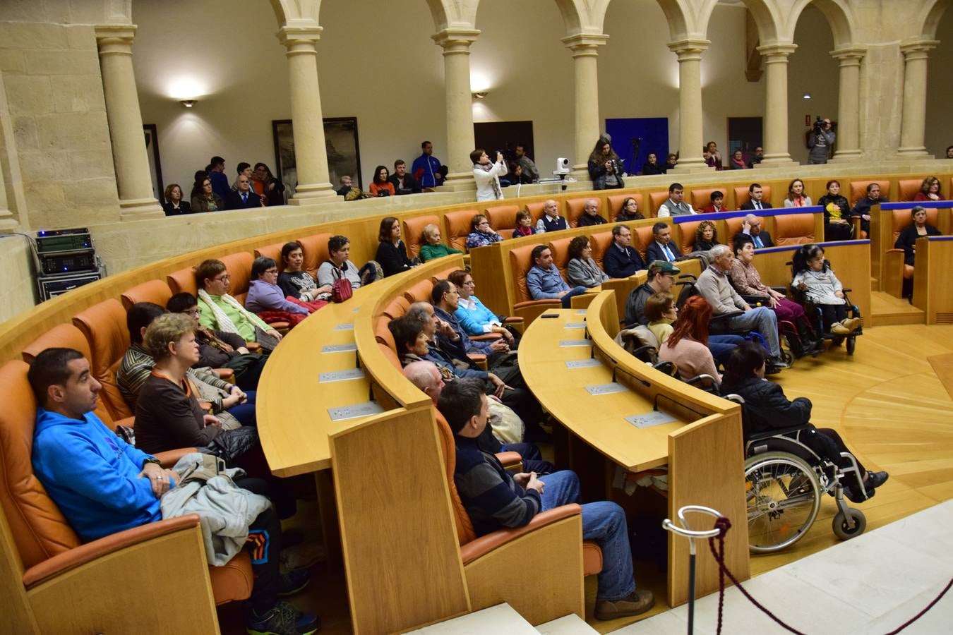 Acto del Día de la Discapacidad en el Parlamento riojano