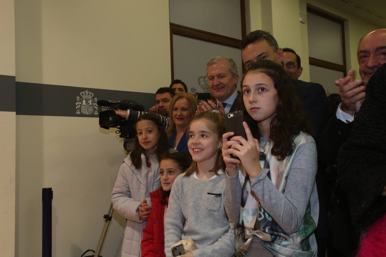 Condecoraciones de la Orden de Isabel la Católica y de la Orden del Mérito Civil
