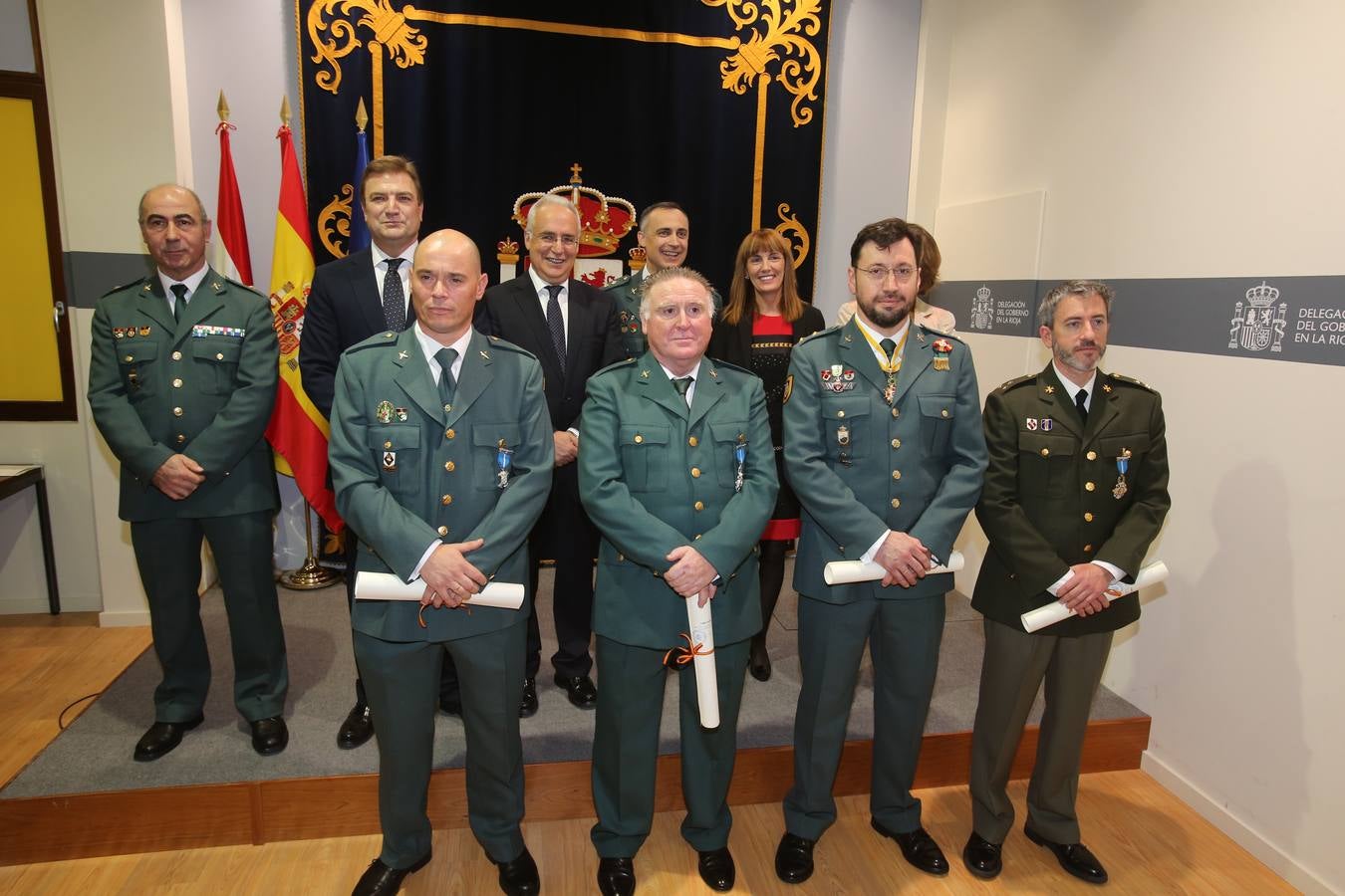 Condecoraciones de la Orden de Isabel la Católica y de la Orden del Mérito Civil