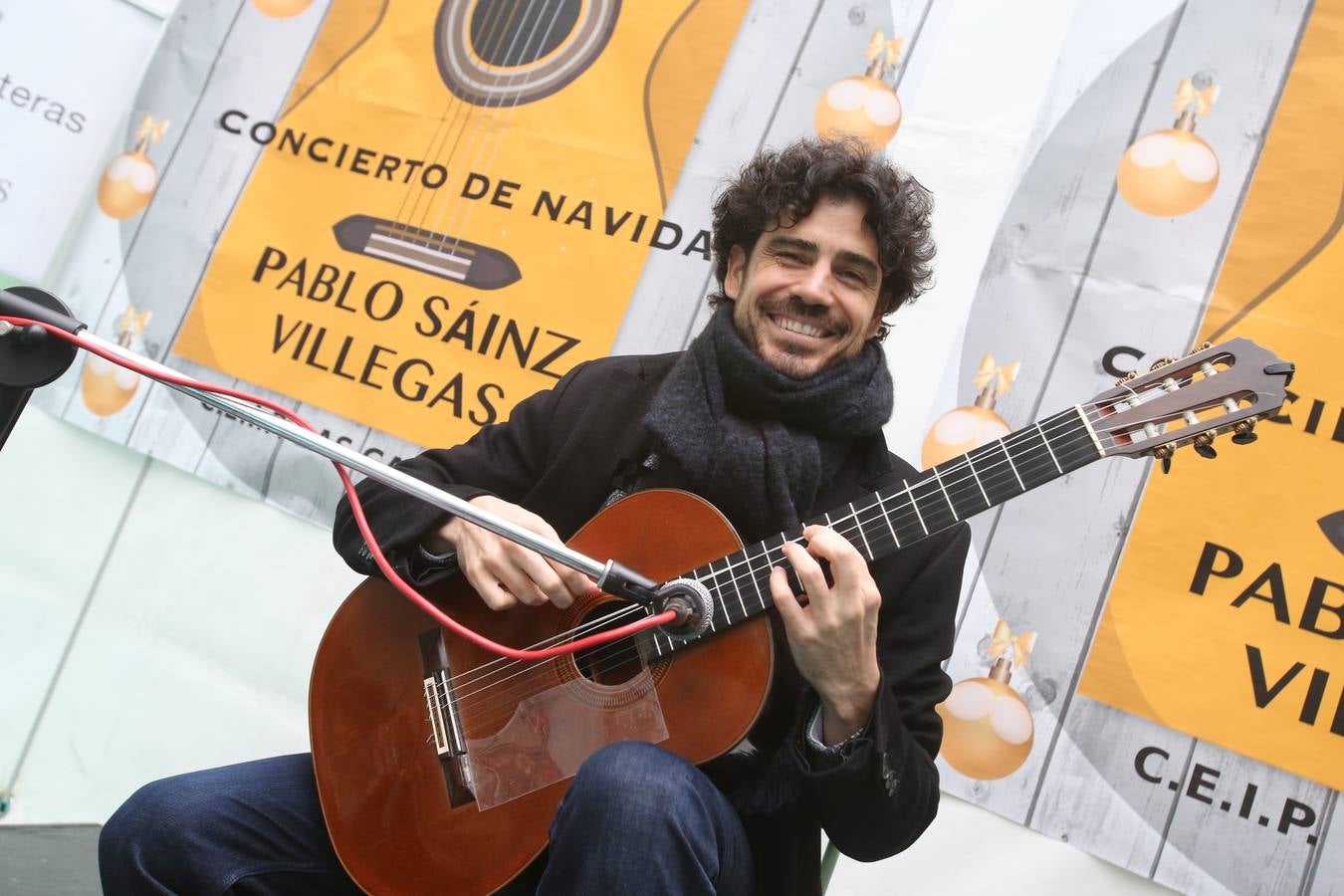 Setecientos alumnos disfrutan en el colegio Las Gaunas de la música de Pablo Sáinz Villegas