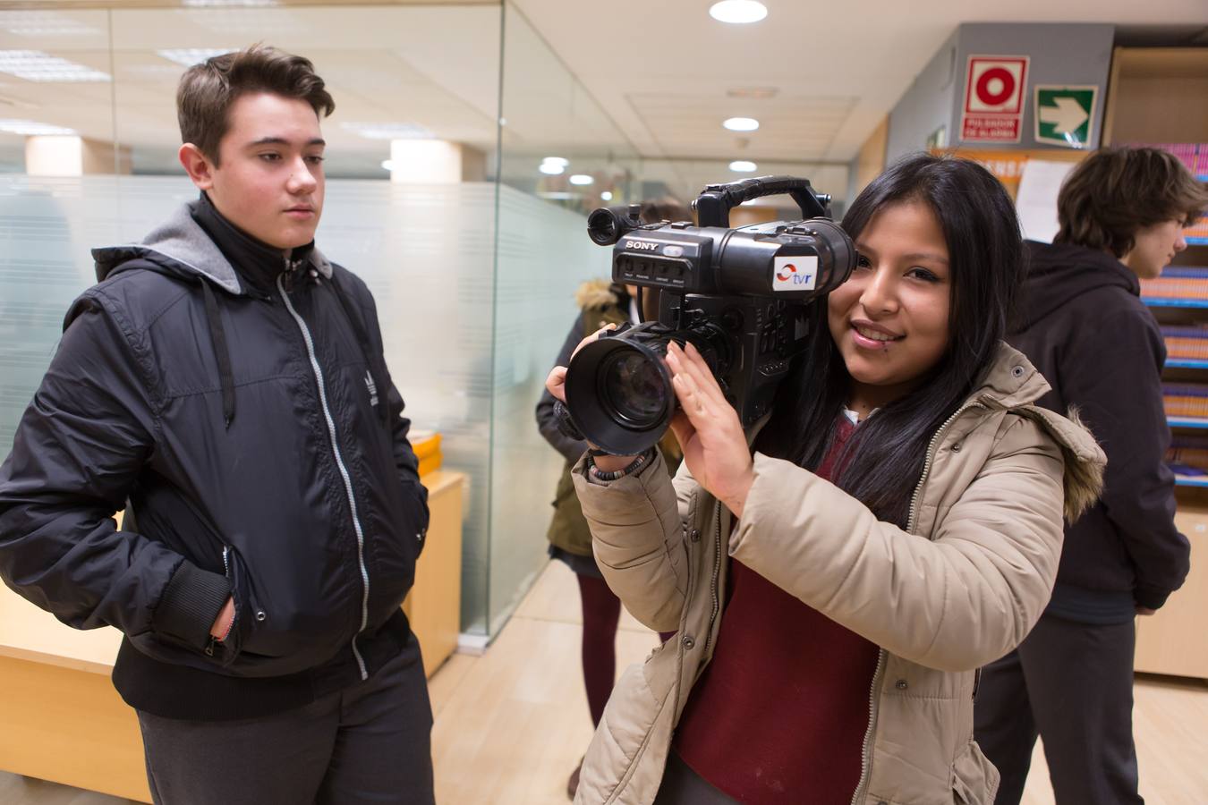 Los alumnos del programa Pmar II del Sagrado Corazón, Jesuitas visitan la multimedia de Diario LA RIOJA