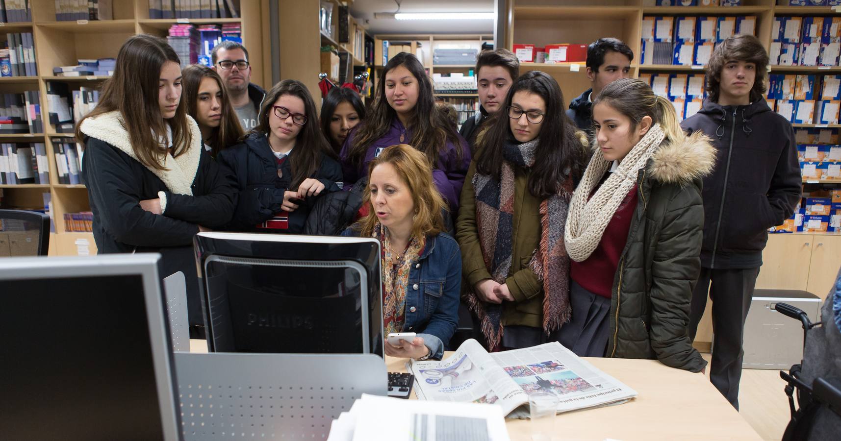 Los alumnos del programa Pmar II del Sagrado Corazón, Jesuitas visitan la multimedia de Diario LA RIOJA