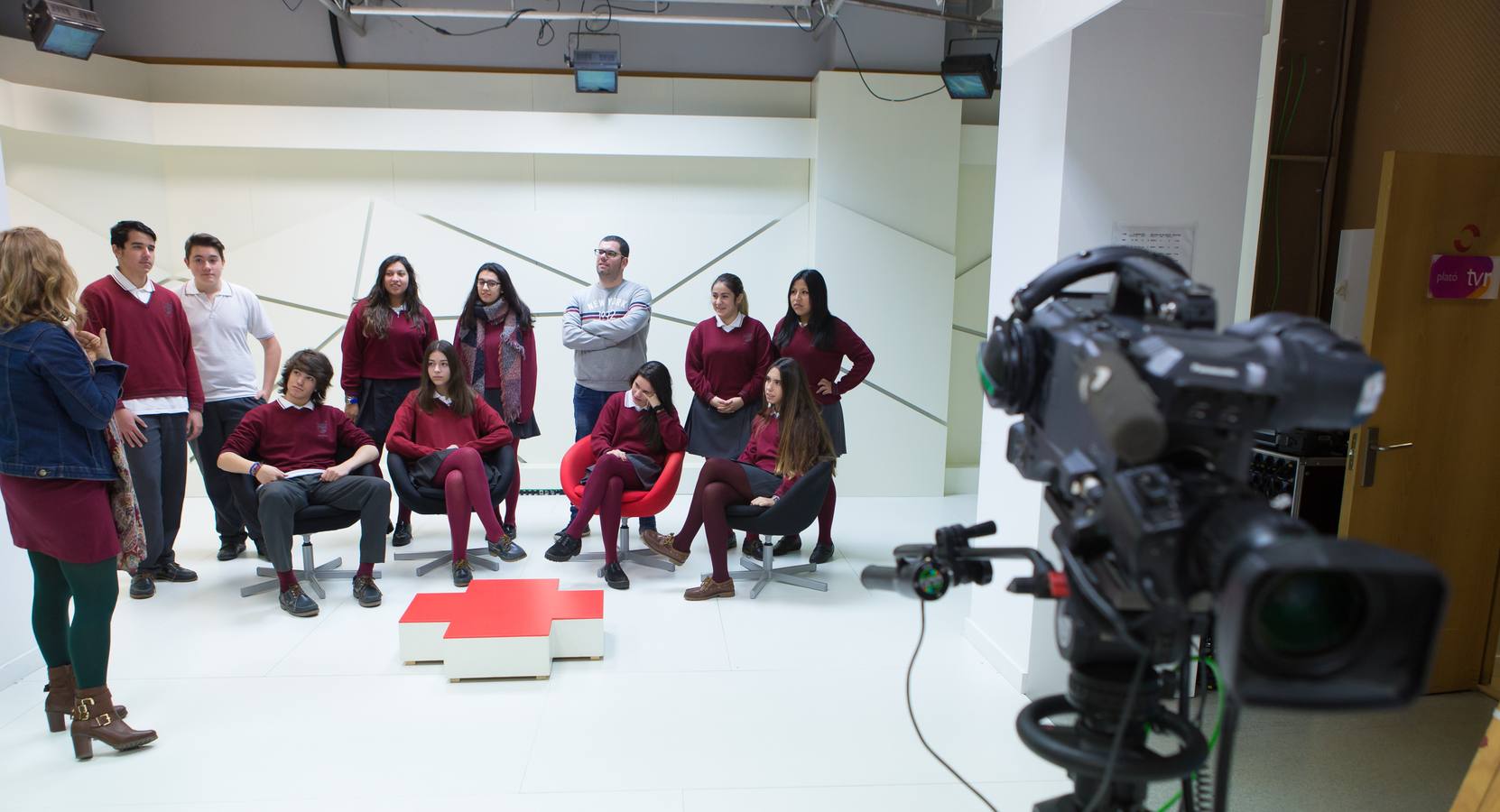 Los alumnos del programa Pmar II del Sagrado Corazón, Jesuitas visitan la multimedia de Diario LA RIOJA