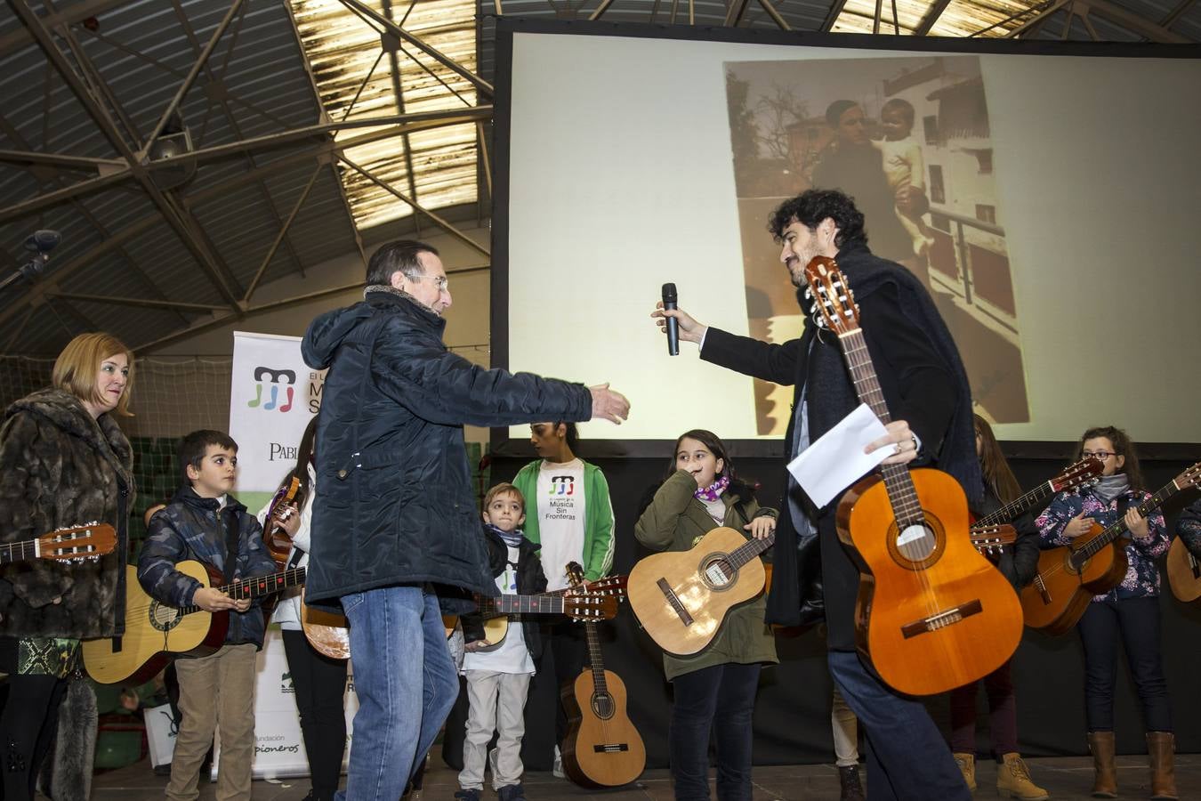 Serenata para un voluntario