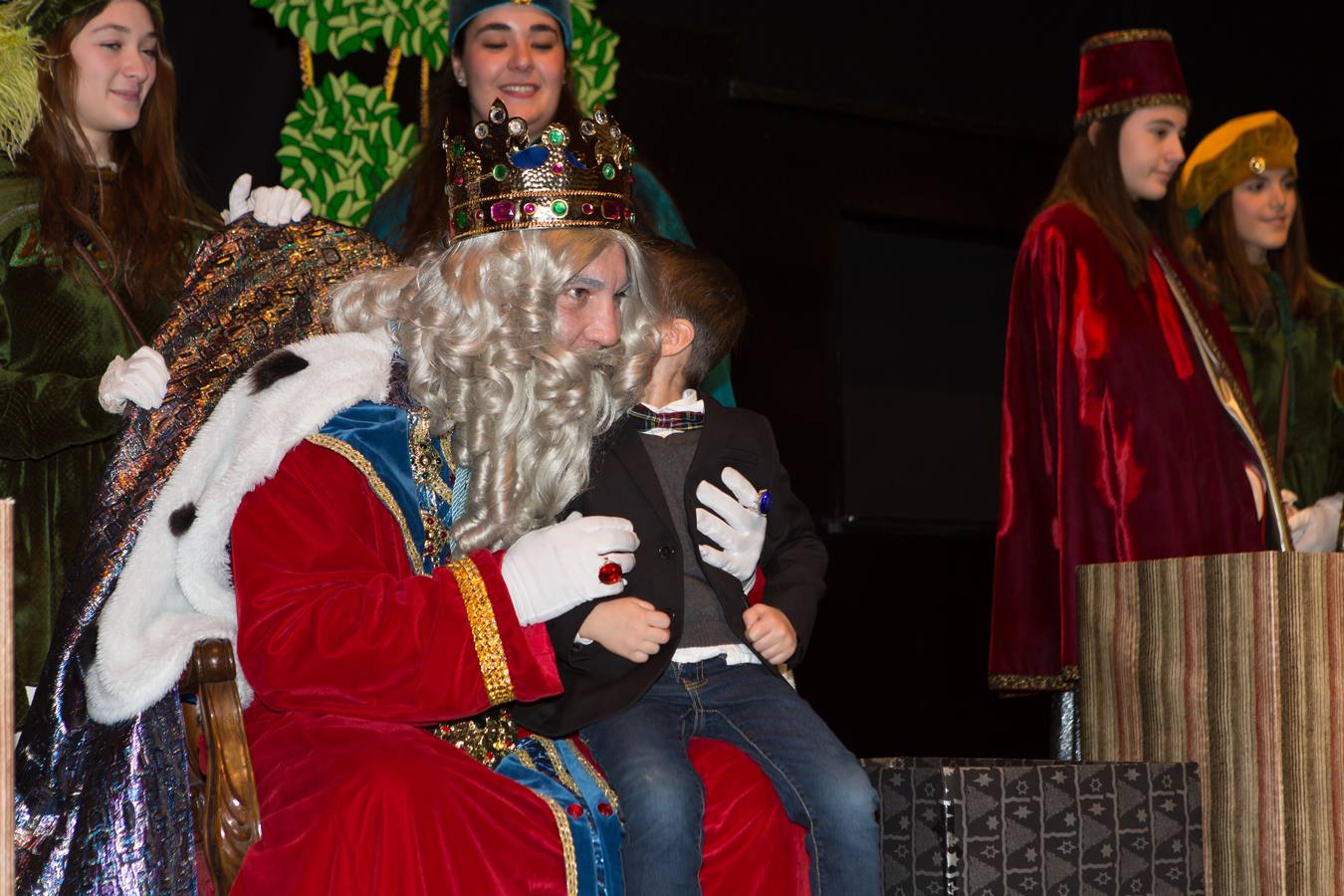 Sonrisas y lloros en la visita de los Reyes al Auditorio