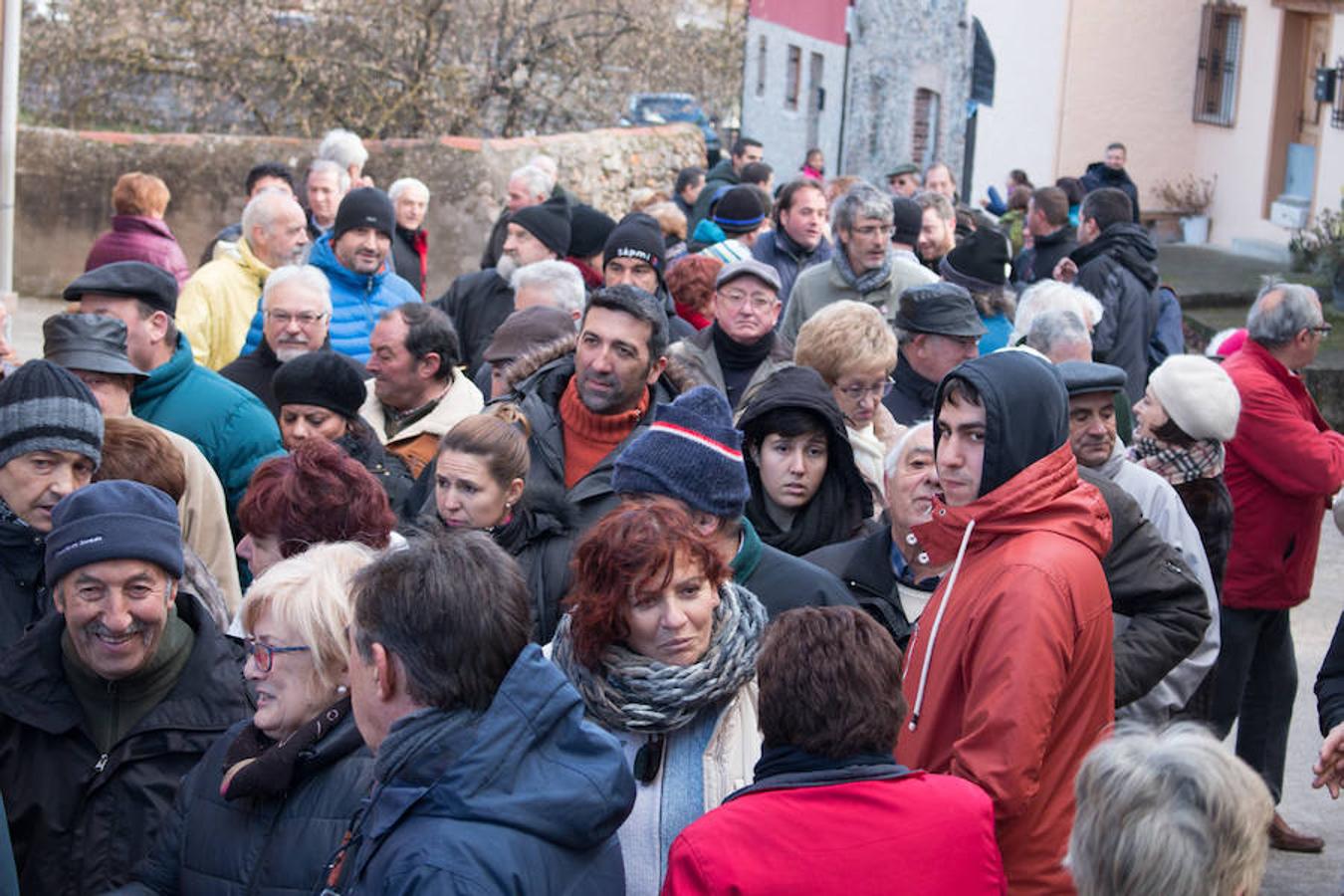 Reparto de habas en Ojacastro